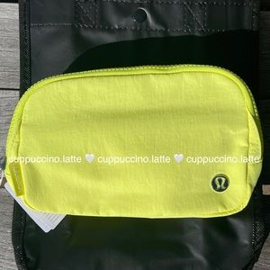 🍋NWT⚡️Lululemon Athletica Everywhere Belt Bag in Electric Lemon- Extended Strap